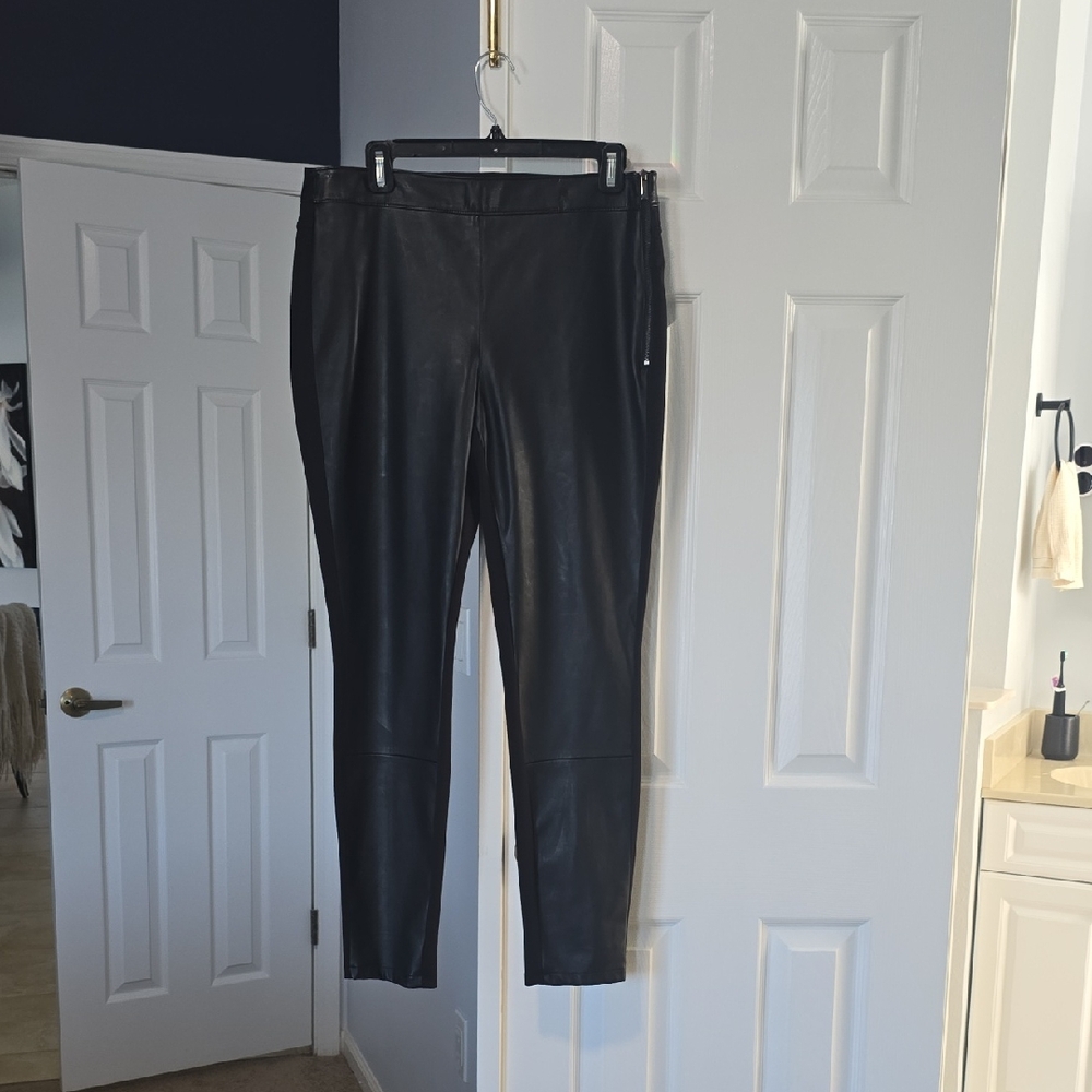 White House Black Market Black Leggings
